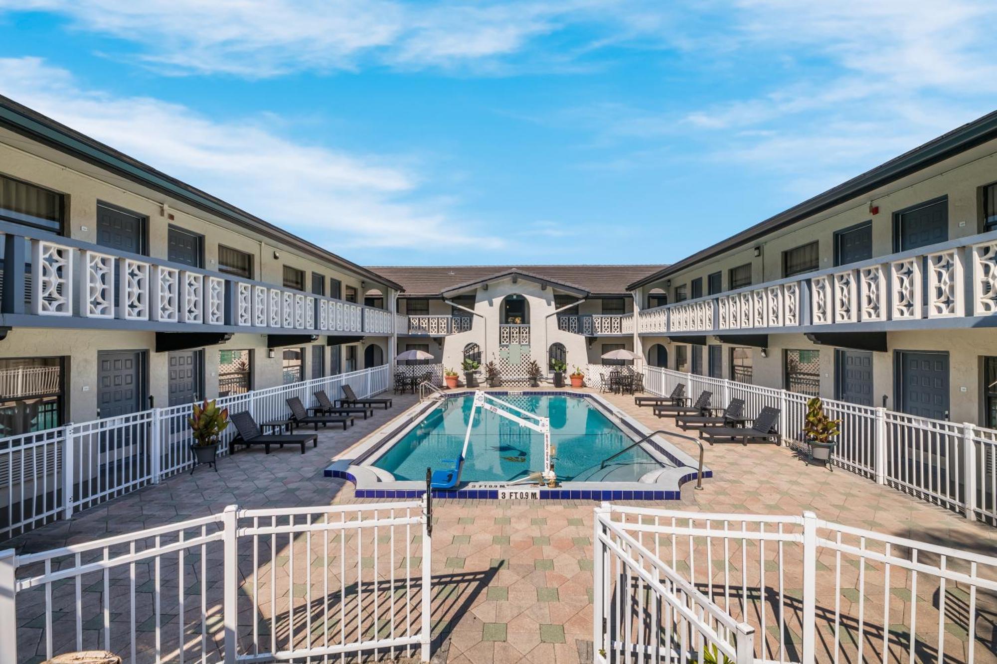 Quality Inn & Suites Altamonte Springs Orlando-North Eksteriør bilde